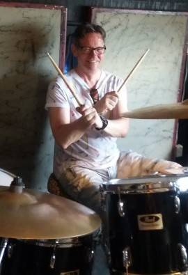 Man Tommy from Sweden age 74