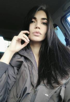 Stunning russian Anastasia from Saint-Petersburg age 29