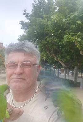Attractive man Titus from Spain age 59