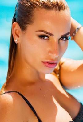 Date ukraine Anastasia from Kyiv age 33