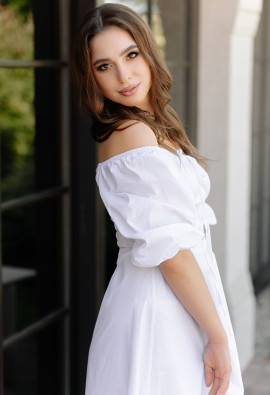 Ukraine pretty Maryna from Ivano-Frankivs'k age 19